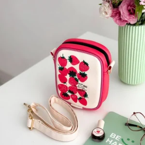 کیف دوشی طرح توت فرنگی