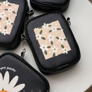 کیف دوشی طرح گل بابونه ریز