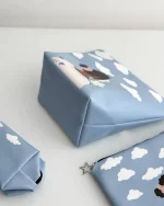 ست آرایشی دختر و ابر